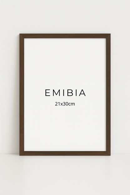 Ram i valnötsträ 21x30cm