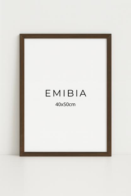 Ram i valnötsträ 40x50cm